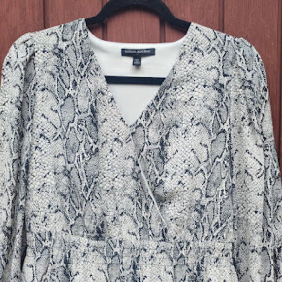 BANANA REPUBLIC | Snakeskin Fit-And-Flare Ruffle Hem Long Sleeve Mini Dress S - Picture 4 of 13
